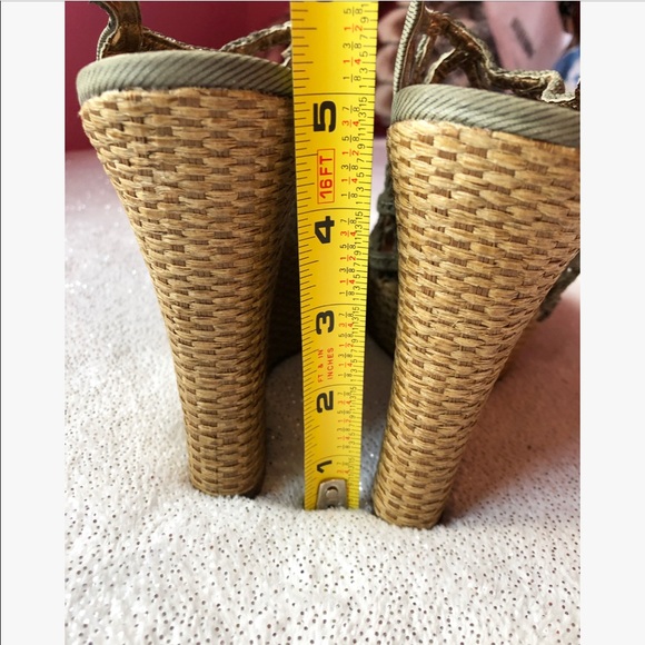 Olive Wedges - Picture 4 of 7